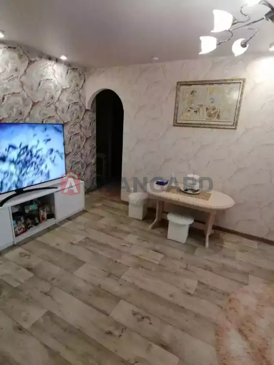 3 ��. ��������, 54/31/7 ��. �., 1/4 ������ ���� 2