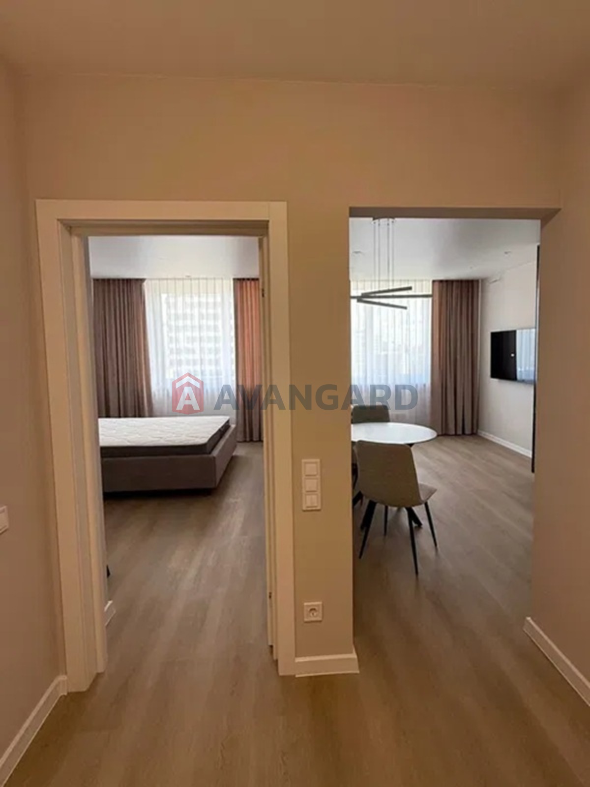 1 ��. ��������, 42/-/16 ��. �., 19/25 ������ ���� 16