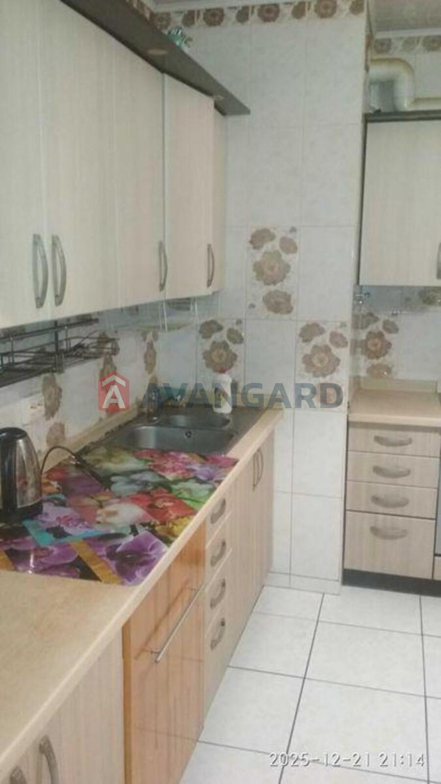 3 ��. ��������, 94/-/12 ��. �., 19/22 ������ ���� 8