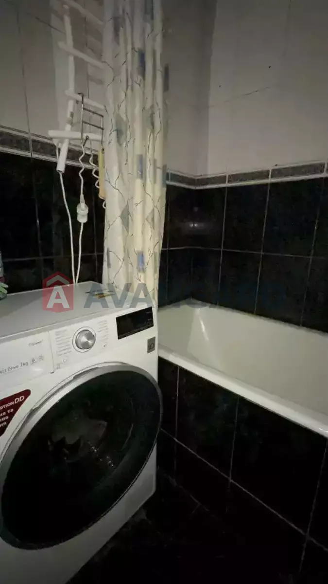 4 ��. ��������, 81/-/9 ��. �., 5/9 ������ ���� 12