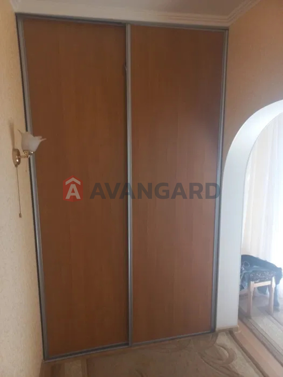 1 . , 40/-/9 . ., 4/9   6