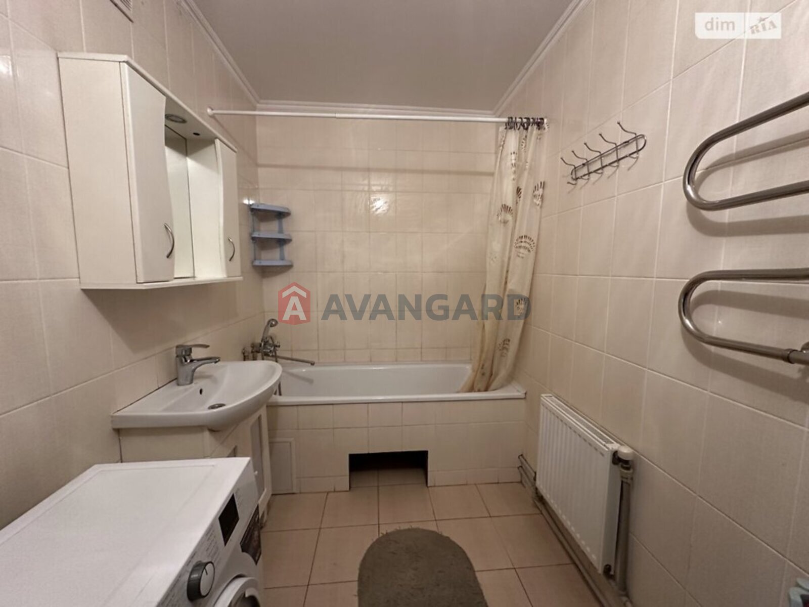 2 ����. ��������, 72/-/15 ��. �., 8/10 ���� ���� 17