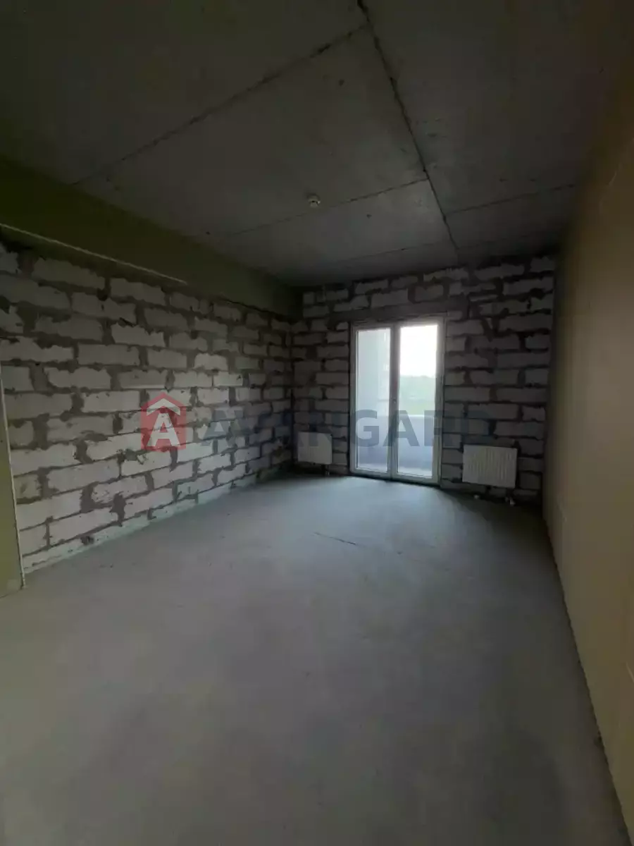 4 ����. ��������, 118/118/6 ��. �., 6/23 ���� ���� 8