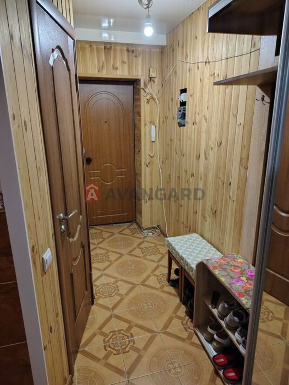 2 ����. ��������, 45/-/6 ��. �., 4/5 ���� ���� 3