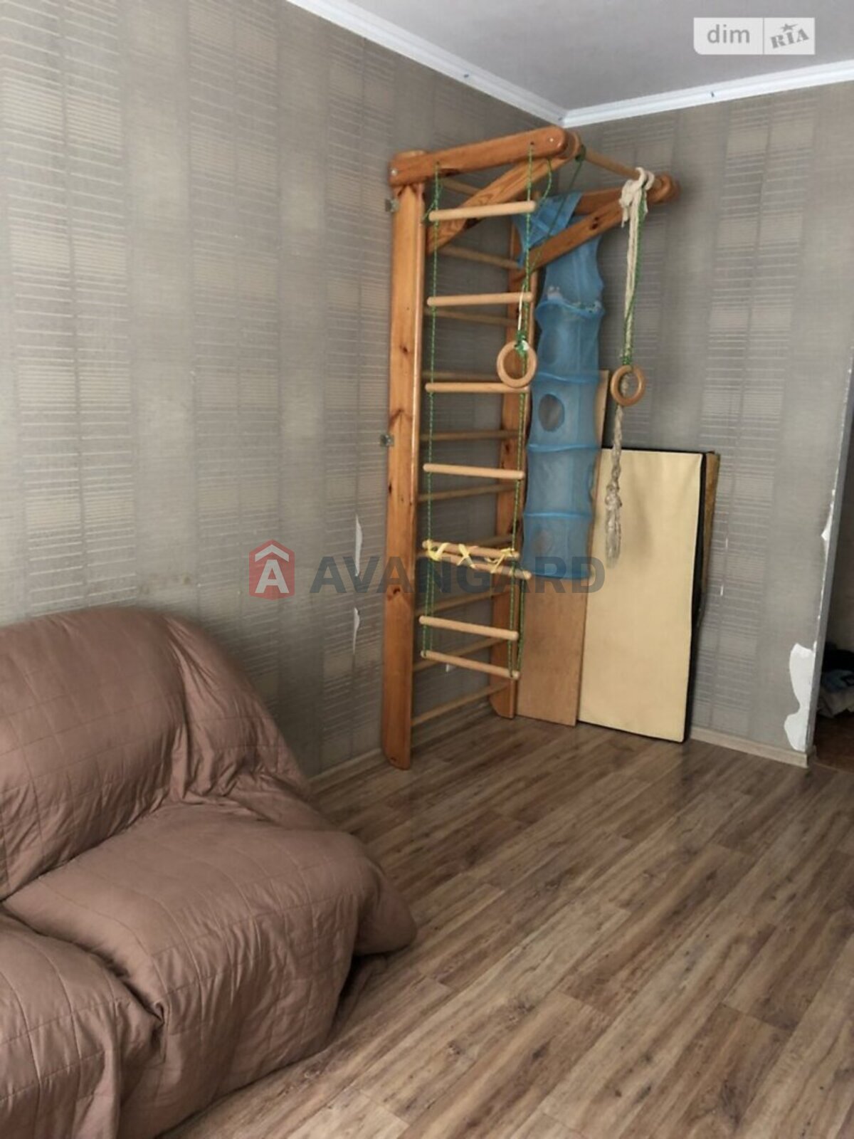 3 . , 63/-/- . ., 2/9   14