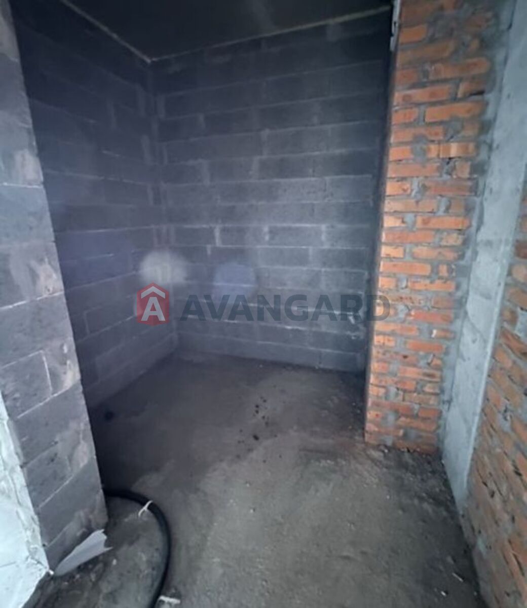 1 ����. ��������, 56/-/21 ��. �., 19/25 ���� ���� 10