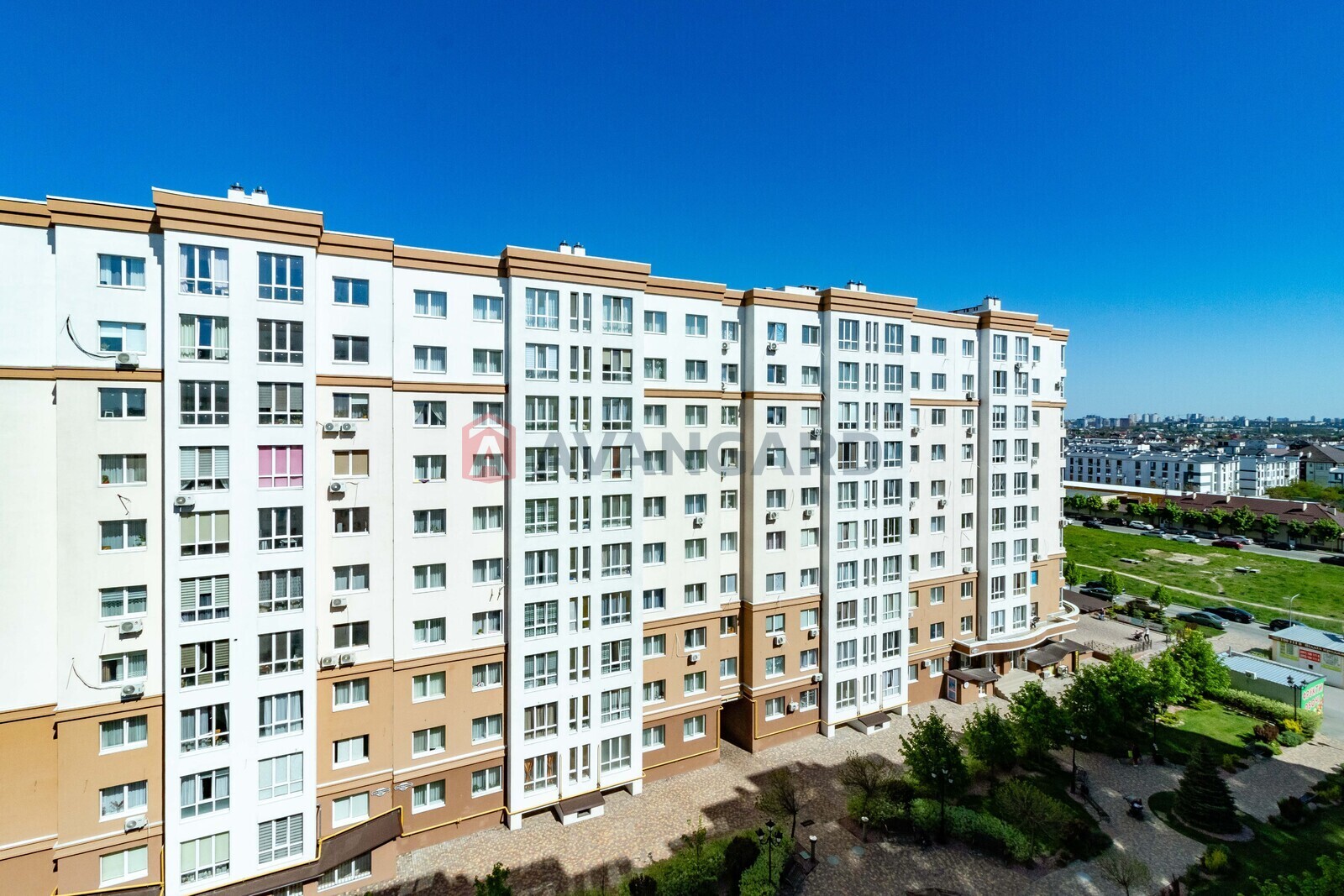 3 ��. ��������, 81/44/20 ��. �., 4/10 ������ ���� 21