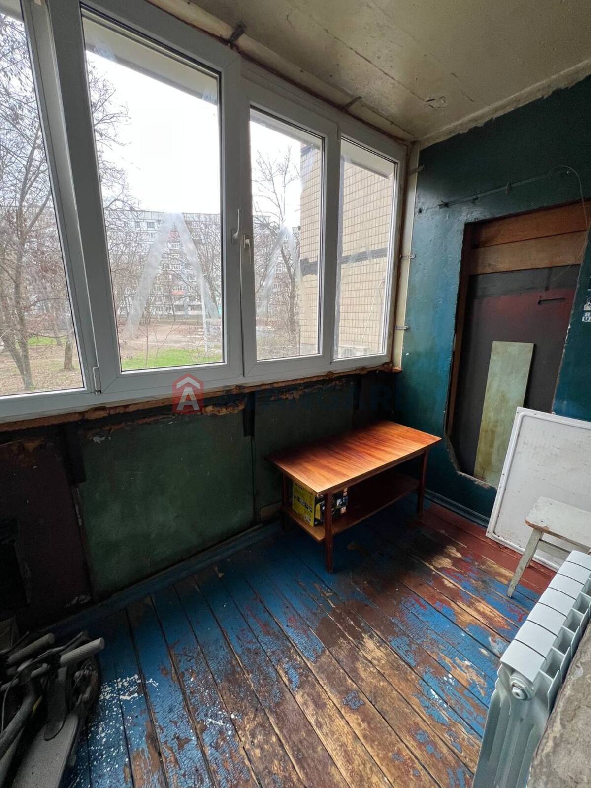 2 ��. ��������, 47,5/27,7/7,3 ��. �., 2/9 ������ ���� 4