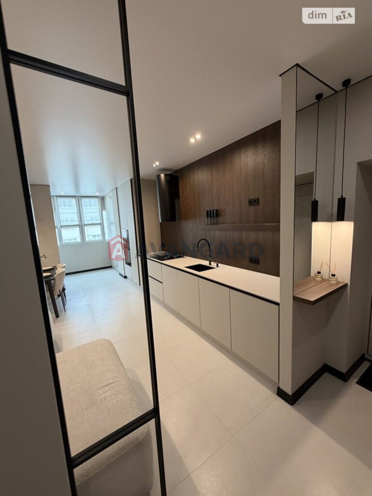 2 ��. ��������, 80/50/20 ��. �., 10/10 ������ ���� 4