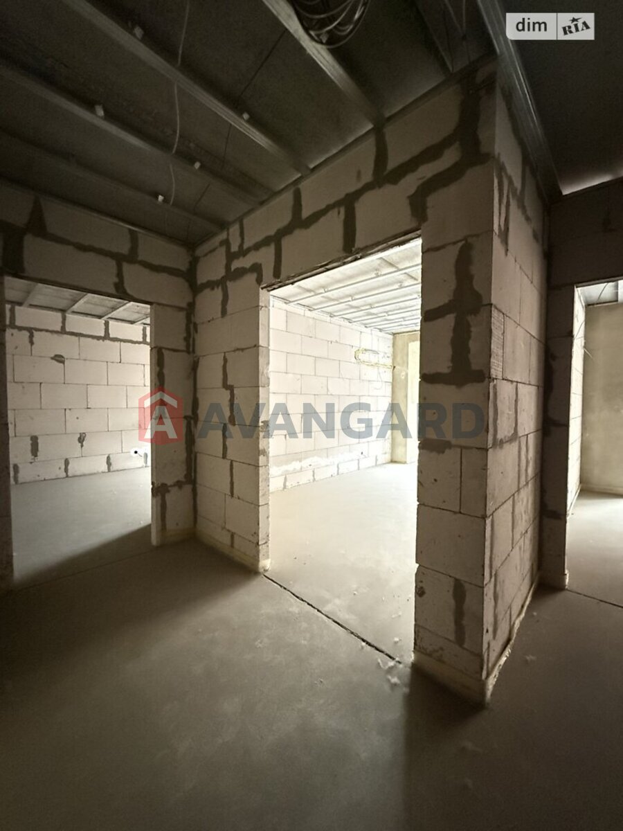 2 ��. ��������, 68/38/15 ��. �., 3/13 ������ ���� 10