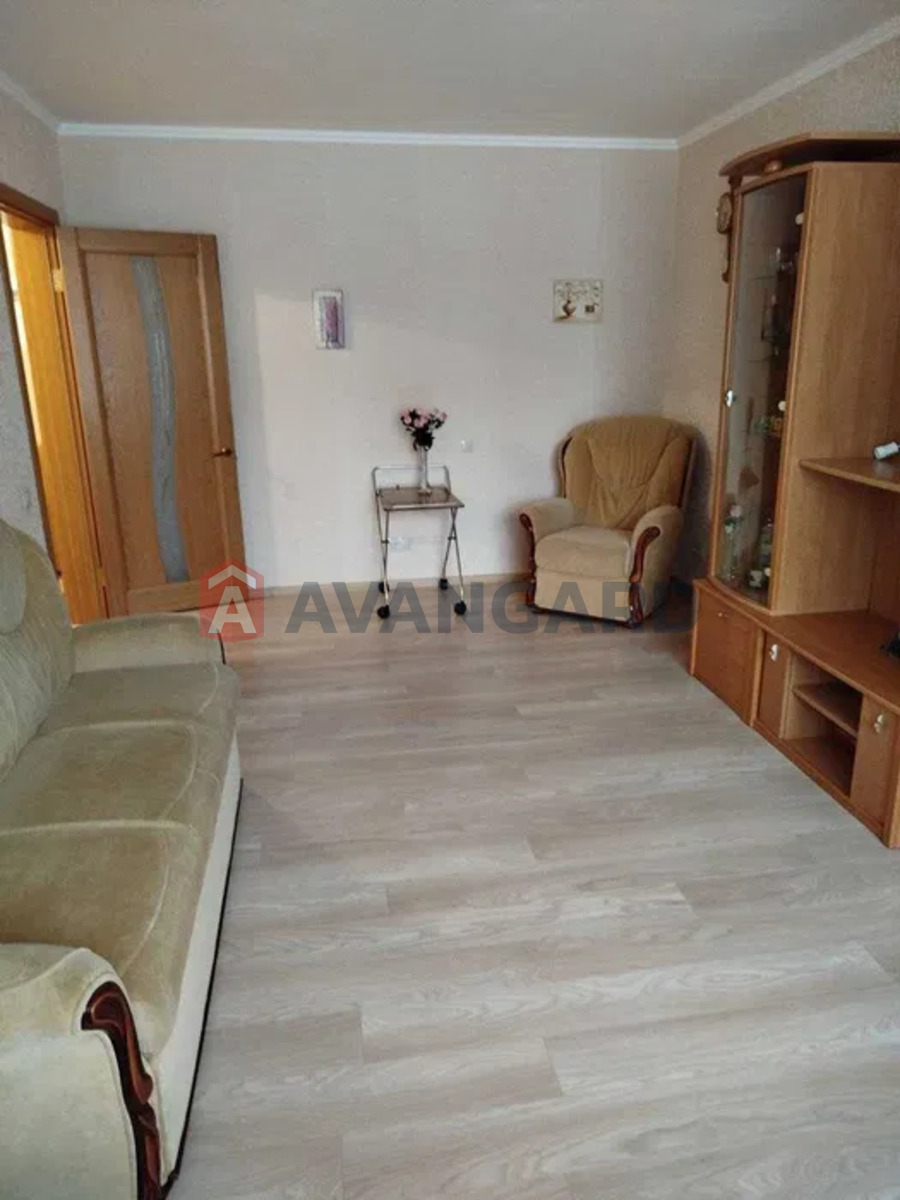 2 ��. ��������, 60/-/9 ��. �., 1/5 ������ ���� 3