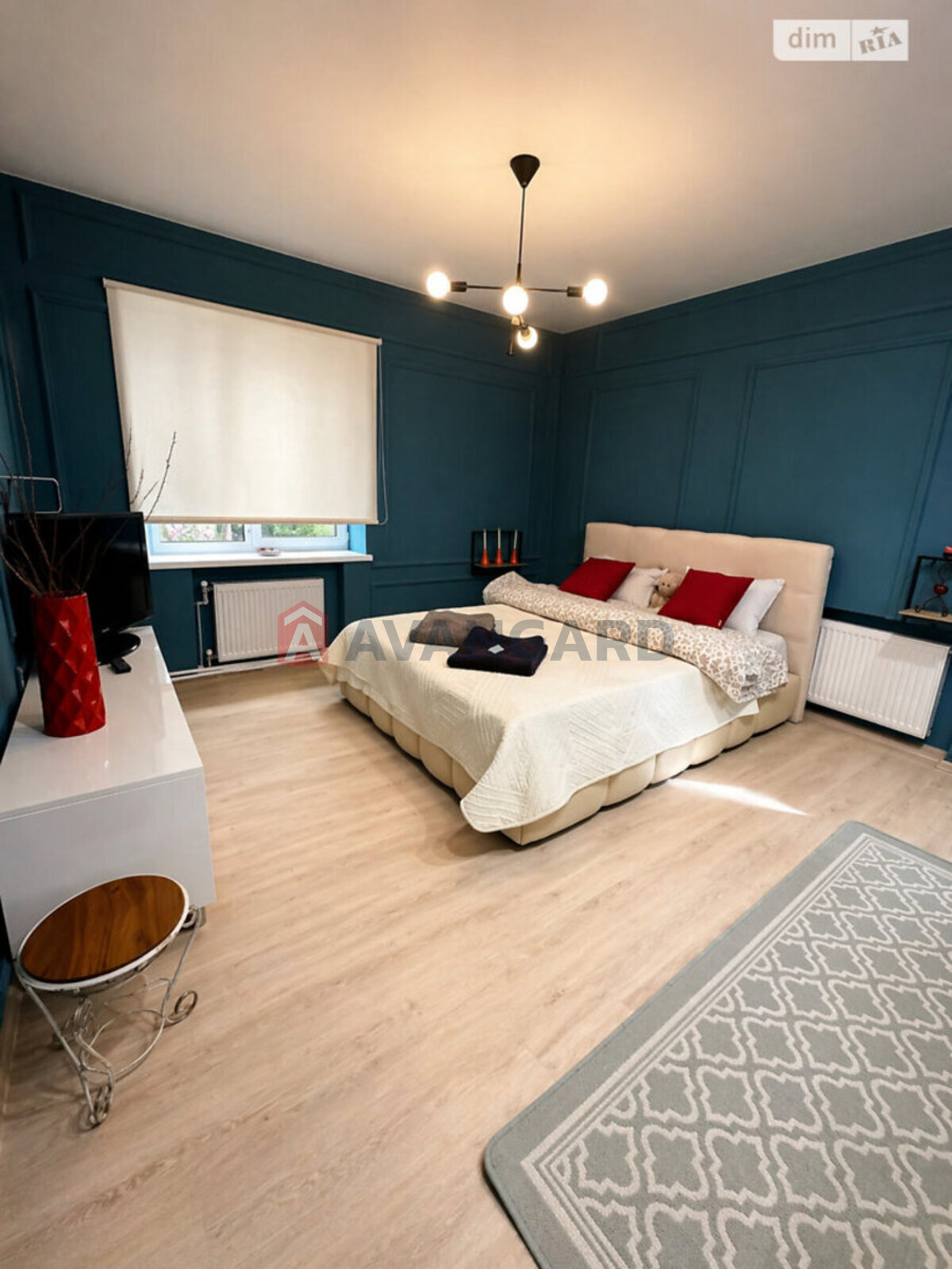 1 ��. ��������, 37/15/8 ��. �., 1/2 ������ ���� 3