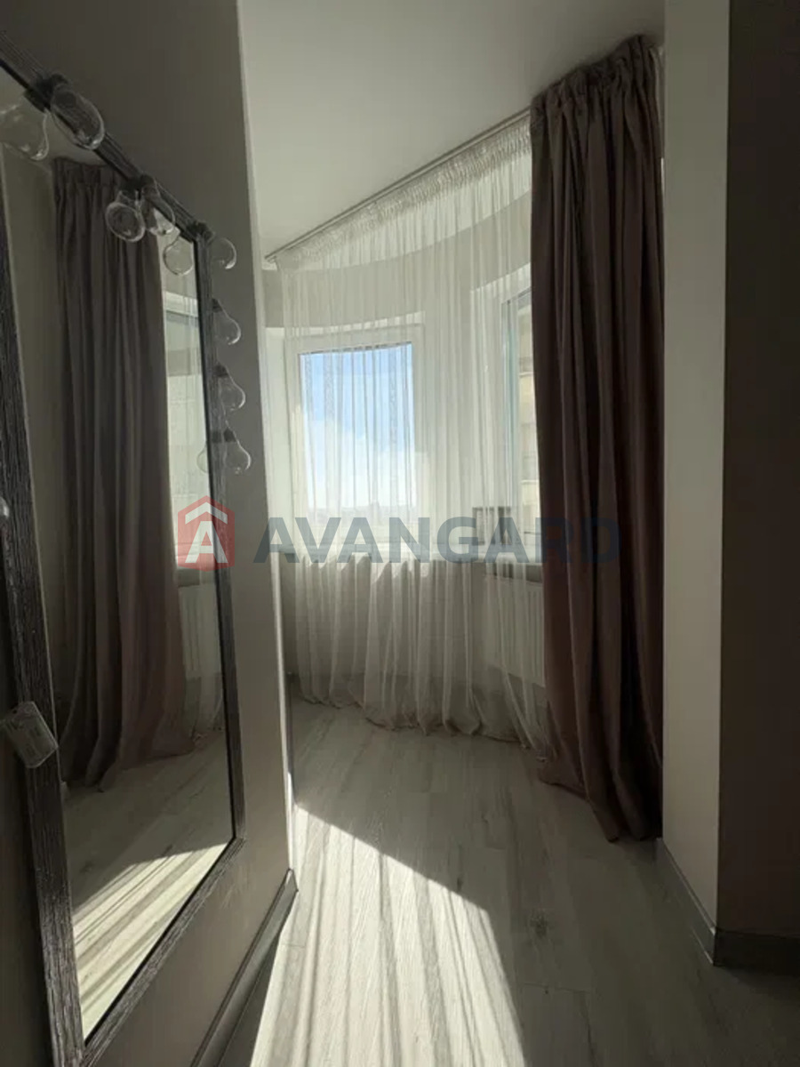 3 ��. ��������, 72/-/10 ��. �., 24/33 ������ ���� 11