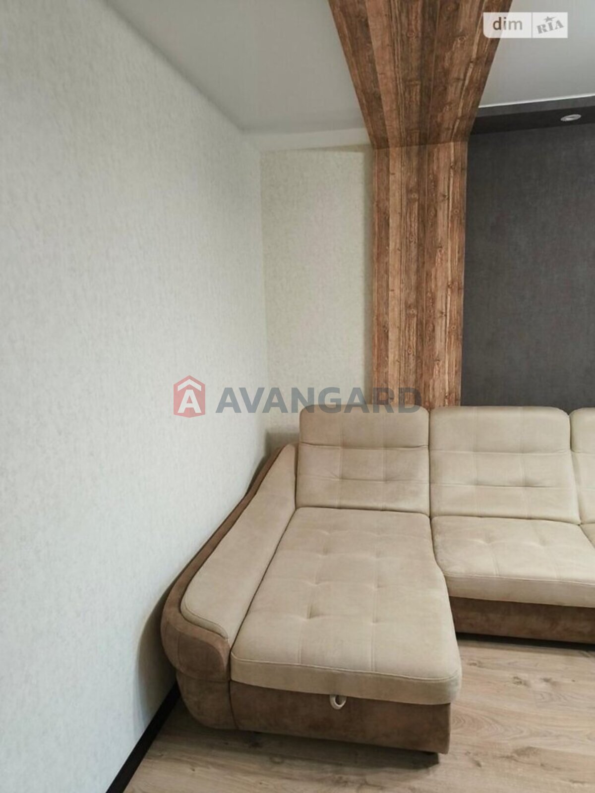 3 ��. ��������, 92/53/14 ��. �., 3/10 ������ ���� 12