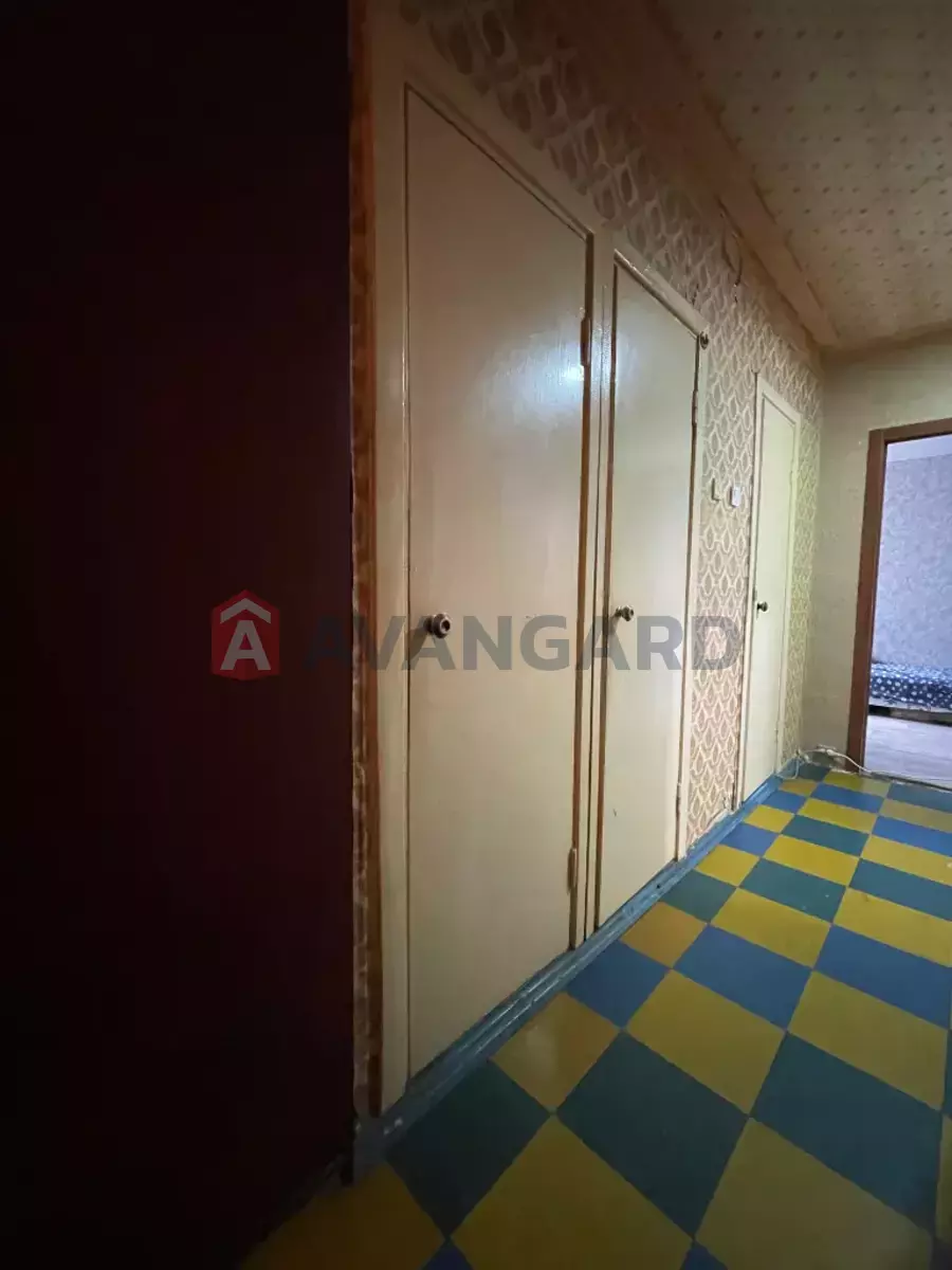 3 ��. ��������, 69/39/6 ��. �., 8/16 ������ ���� 12