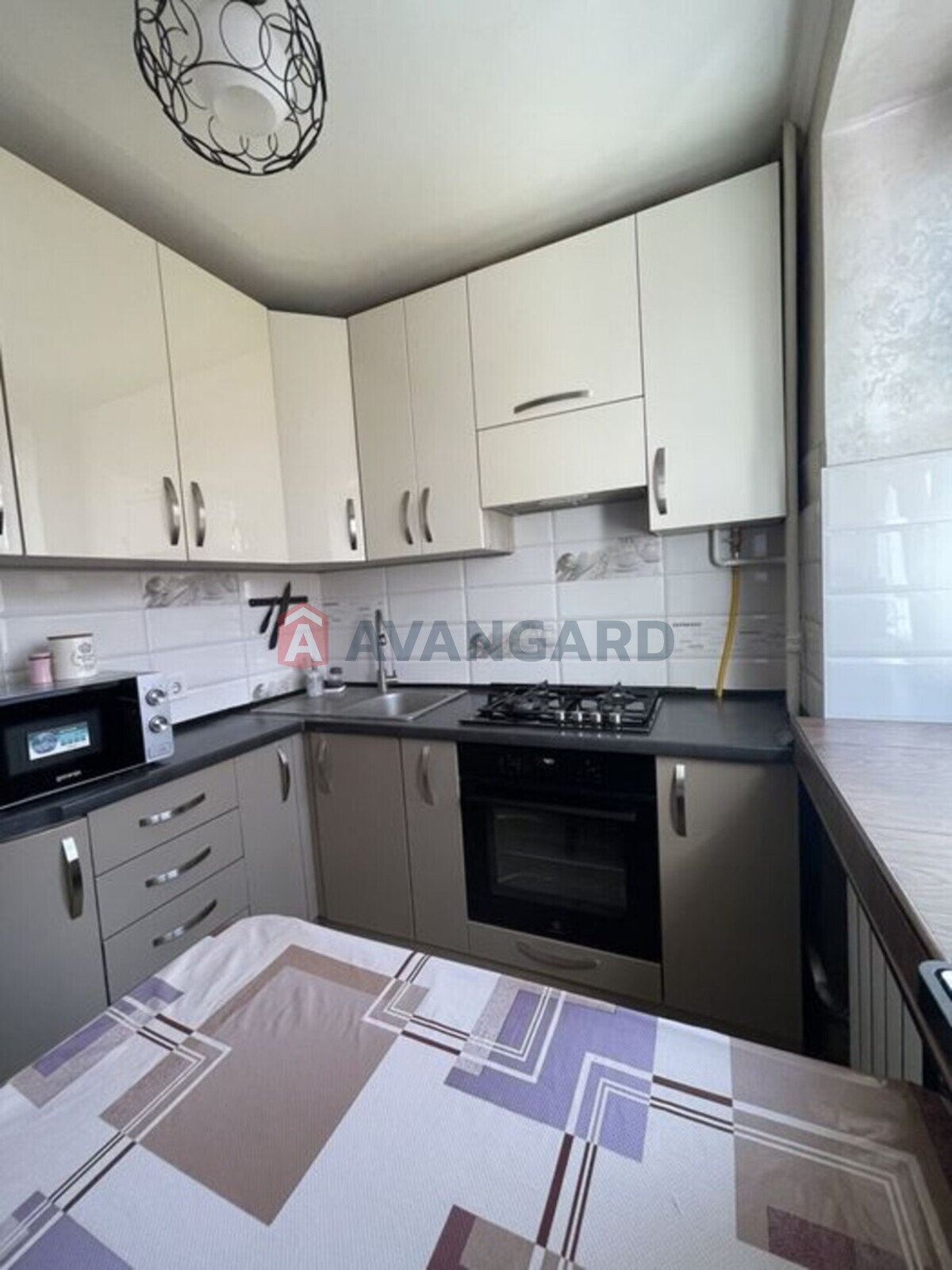 2 ��. ��������, 44/-/6 ��. �., 3/5 ������ ���� 8