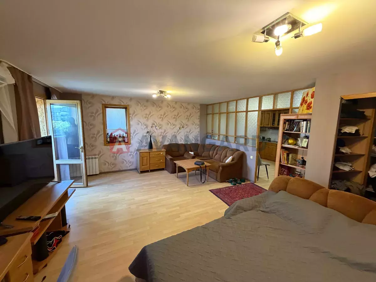 1 ��. ��������, 52/-/10 ��. �., 6/12 ������ ���� 1