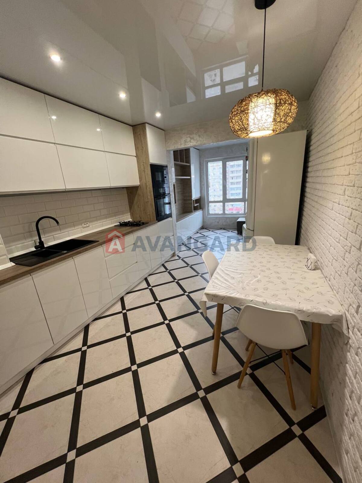 2 ��. ��������, 75/-/23 ��. �., 7/10 ������ ���� 2