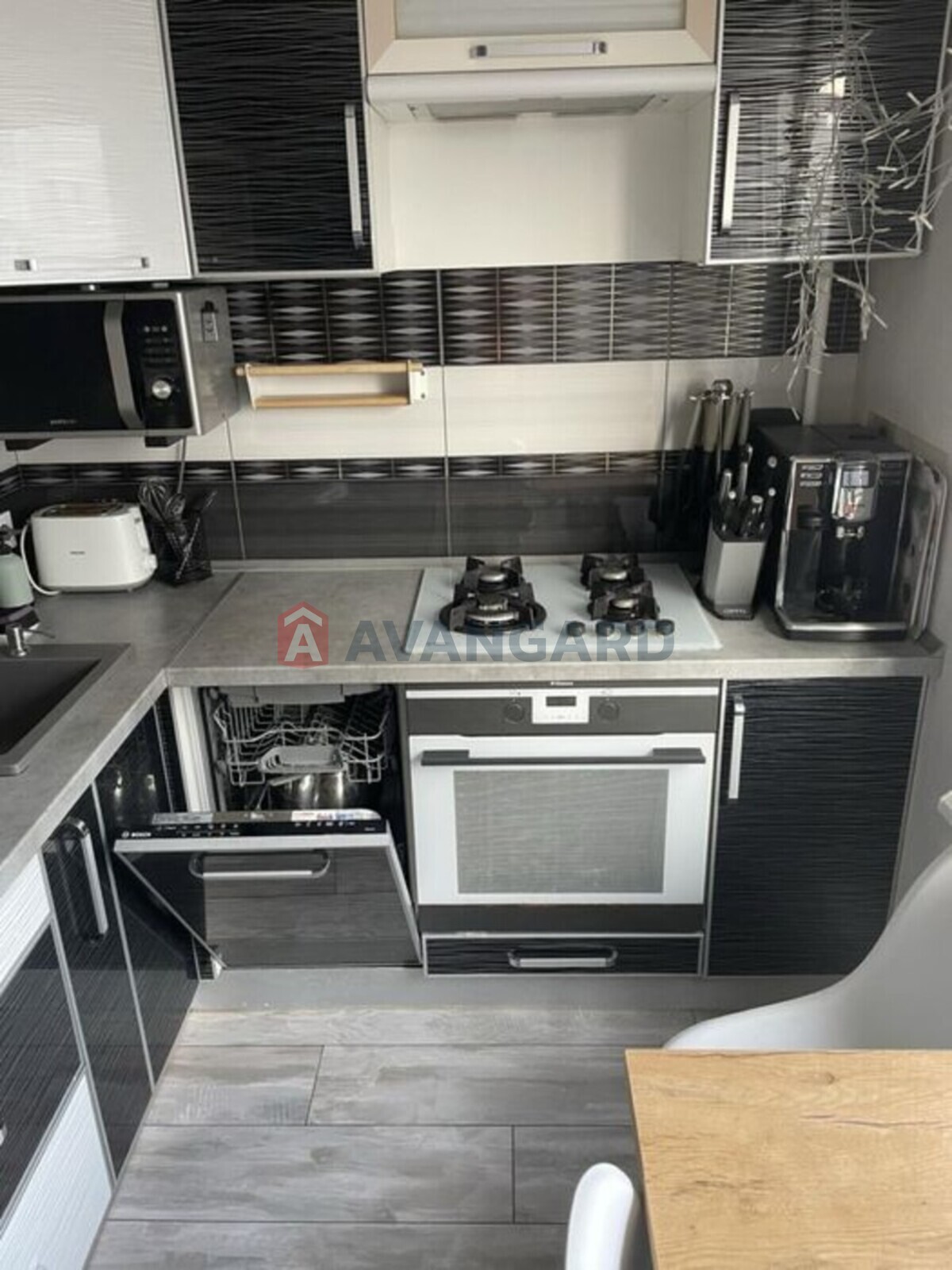 3 ����. ��������, 69/-/8 ��. �., 6/9 ���� ���� 4