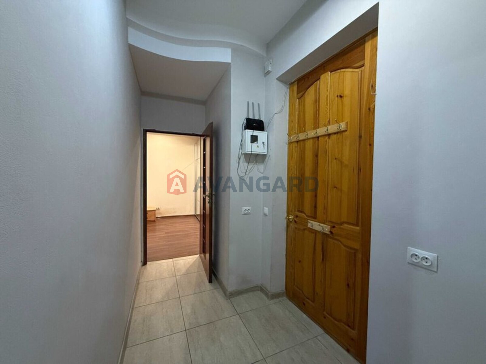 2 . , 55/-/23 . ., 4/4   19