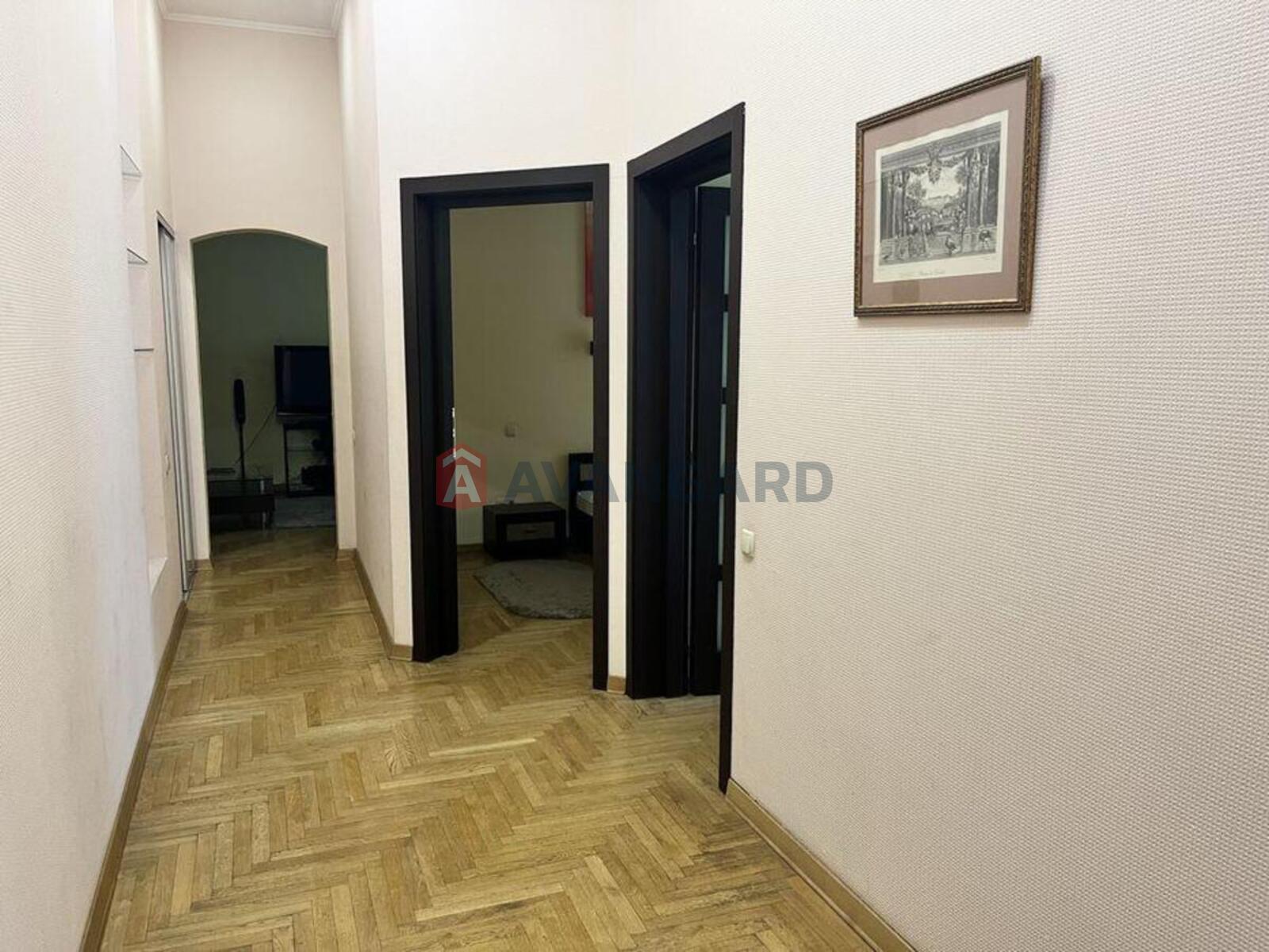 3 ��. ��������, 79/-/15 ��. �., 3/5 ������ ���� 5