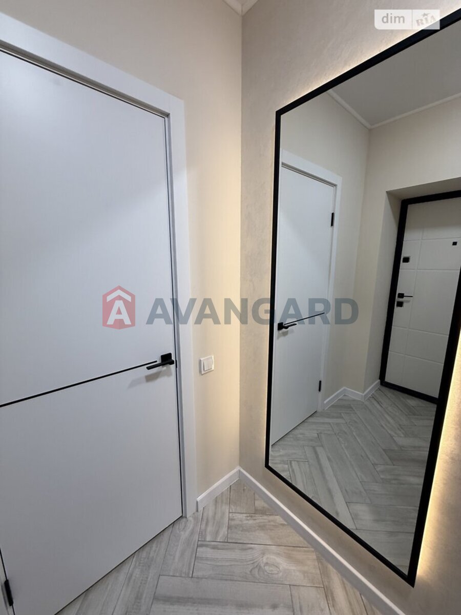 1 ��. ��������, 45/20/15 ��. �., 8/11 ������ ���� 2