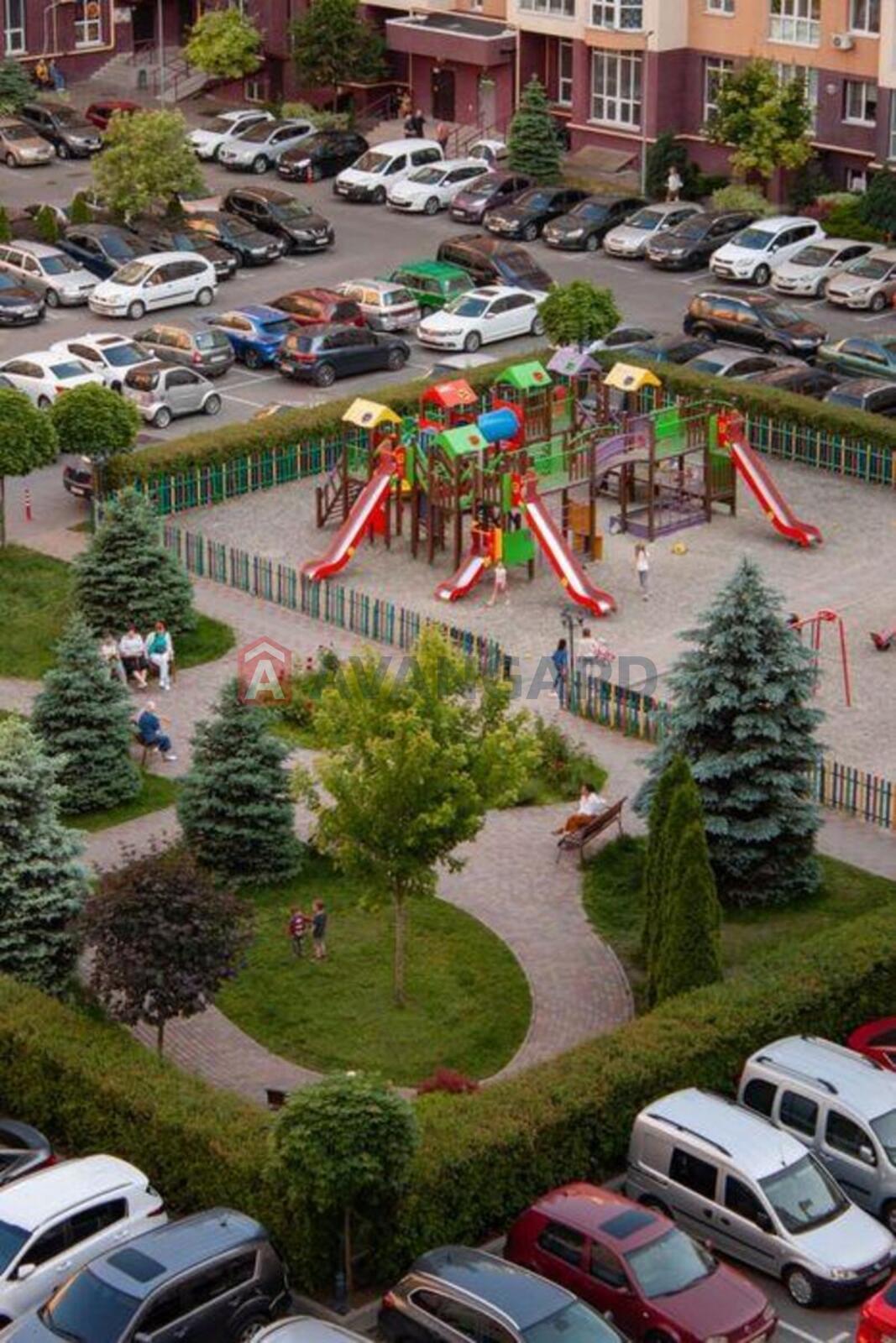 1 ��. ��������, 38/-/13 ��. �., 10/10 ������ ���� 15