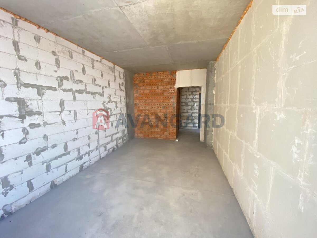 2 ��. ��������, 65/-/- ��. �., 8/16 ������ ���� 3