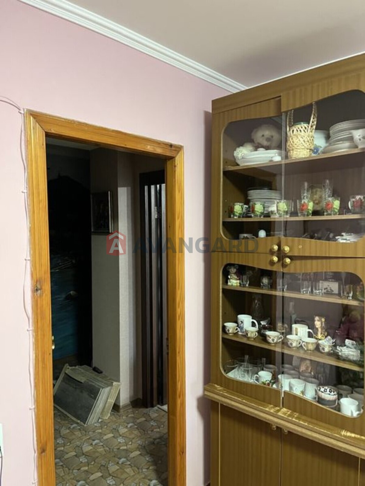 3 ��. ��������, 66/-/9 ��. �., 2/5 ������ ���� 19