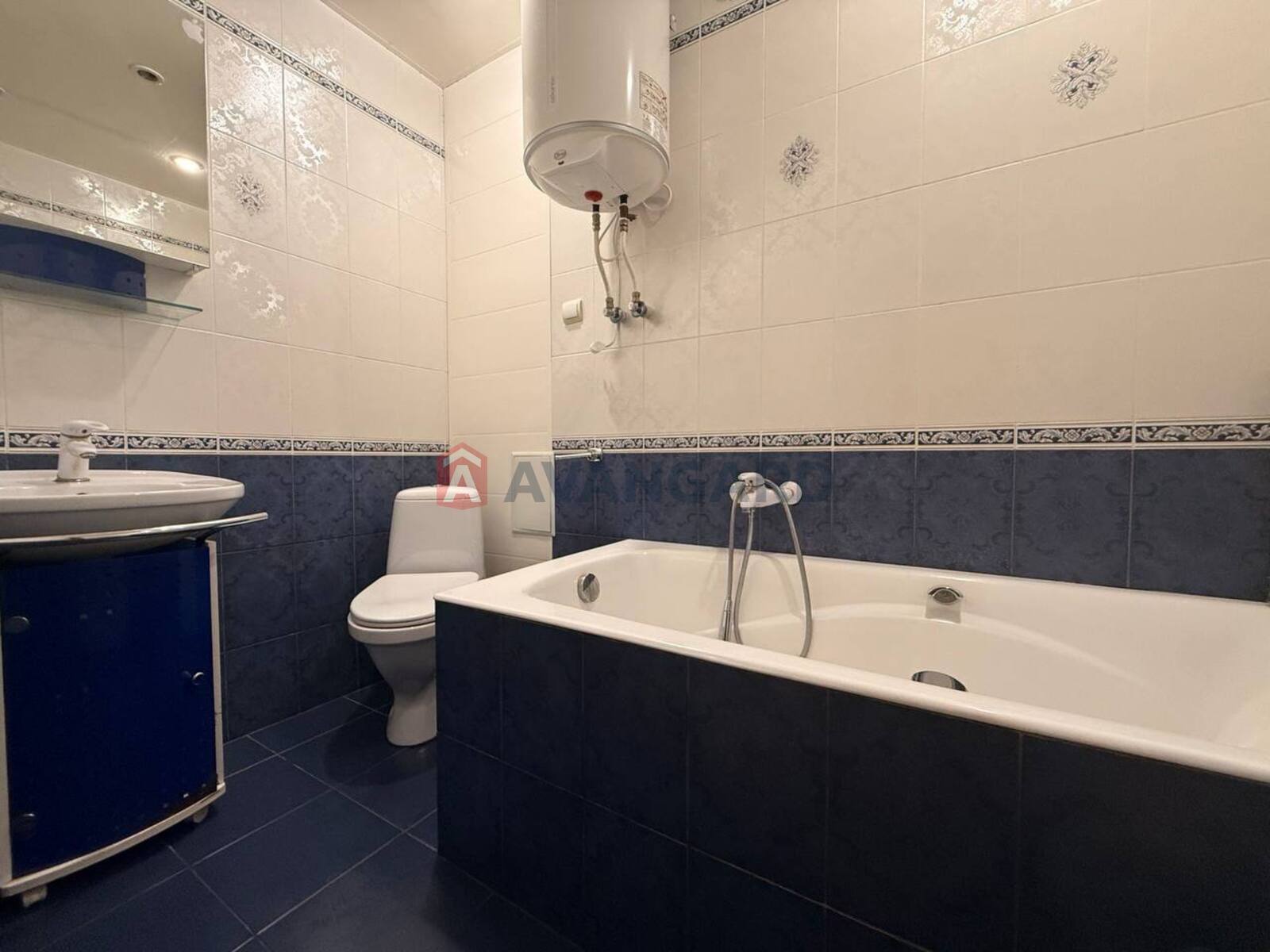 3 ��. ��������, 68/50/16 ��. �., 8/10 ������ ���� 10