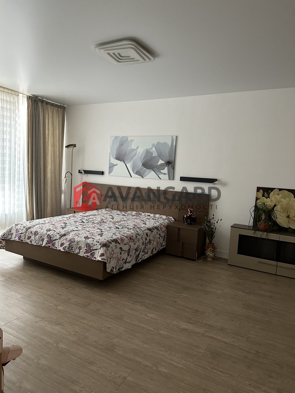 2 ��. ��������, 74/-/17 ��. �., 6/7 ������ ���� 7