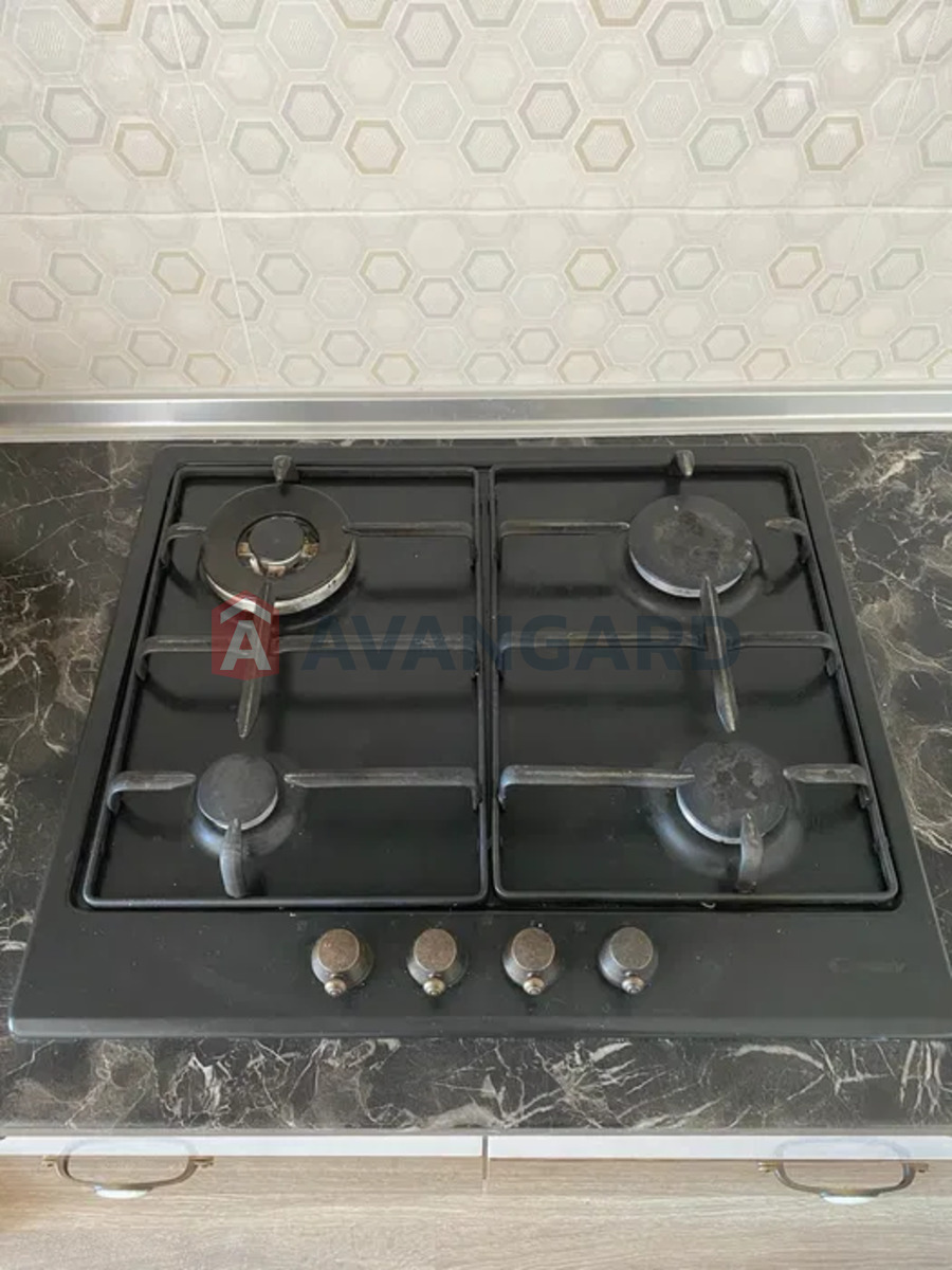 1 ��. ��������, 38/-/11 ��. �., 9/10 ������ ���� 14