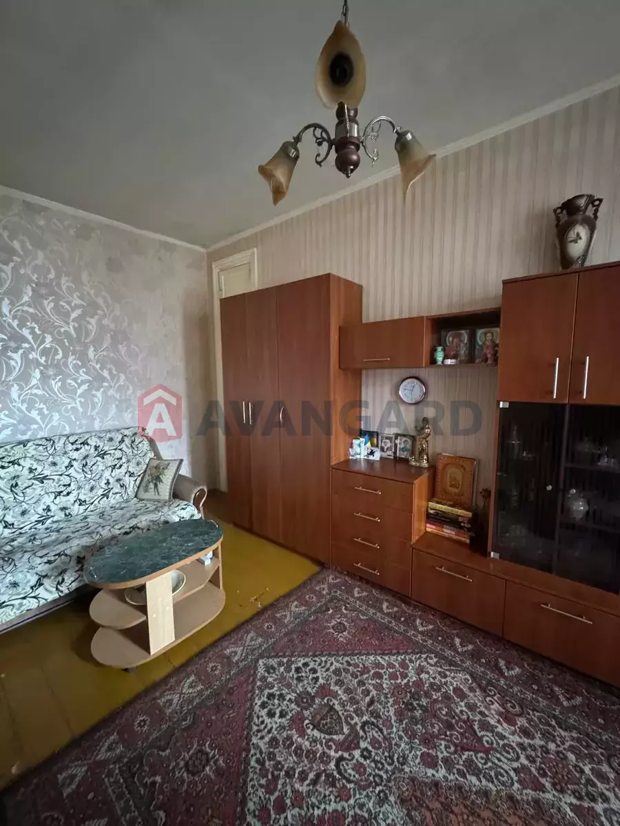 2 ��. ��������, 43/-/5 ��. �., 2/2 ������ ���� 11