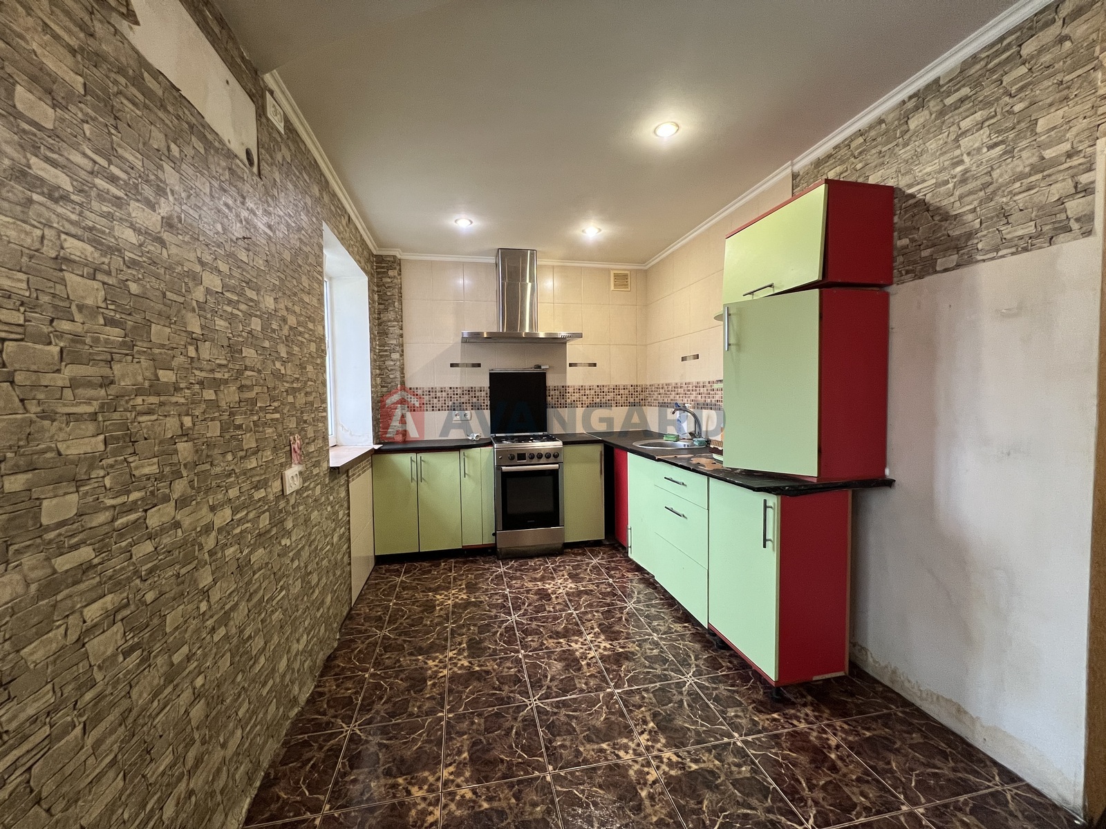 2 ����. ��������, 58/-/6 ��. �., 5/5 ���� ���� 12