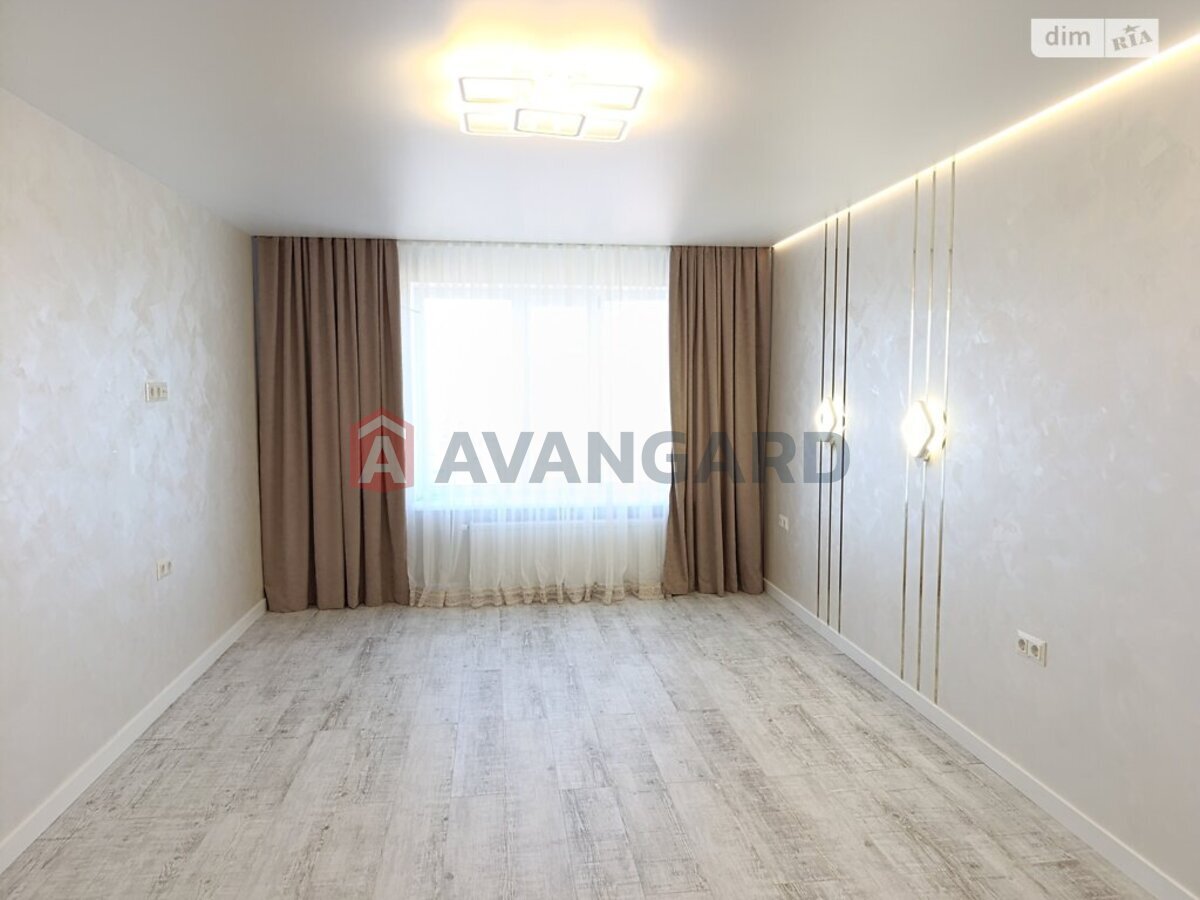 2 ��. ��������, 69/36/14 ��. �., 10/10 ������ ���� 12