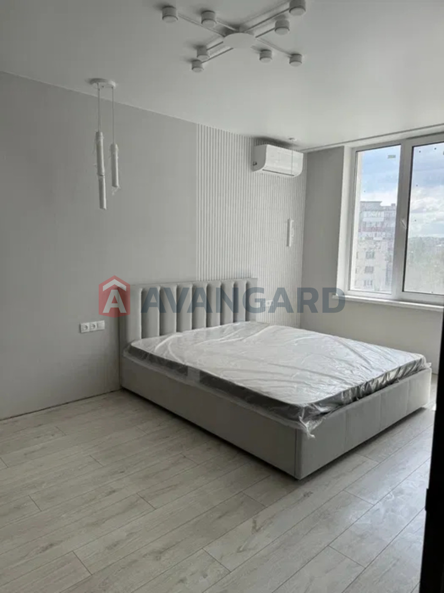 3 ��. ��������, 82/-/12 ��. �., 5/11 ������ ���� 16