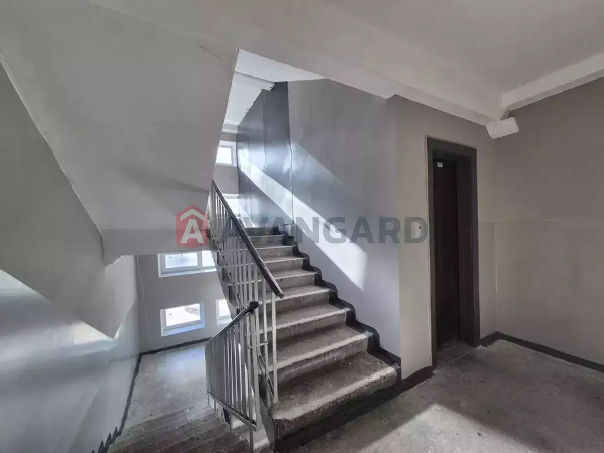 3 ��. ��������, 70/-/9 ��. �., 6/9 ������ ���� 2