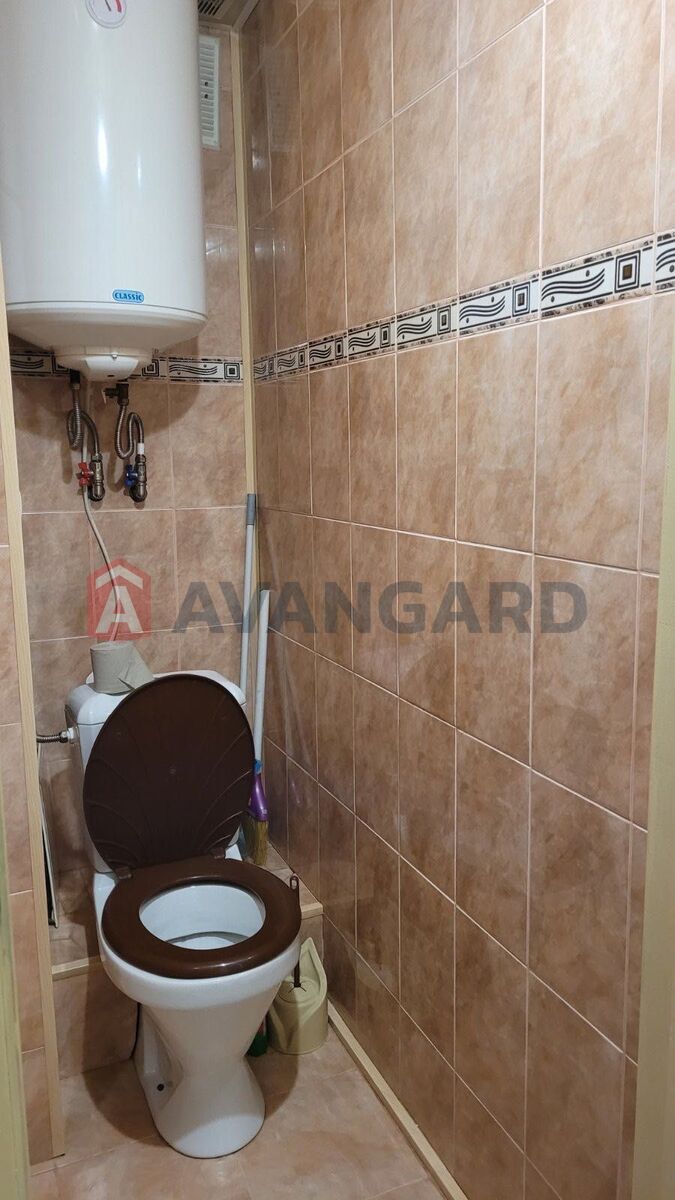 2 ��. ��������, 50/-/10 ��. �., 7/9 ������ ���� 8