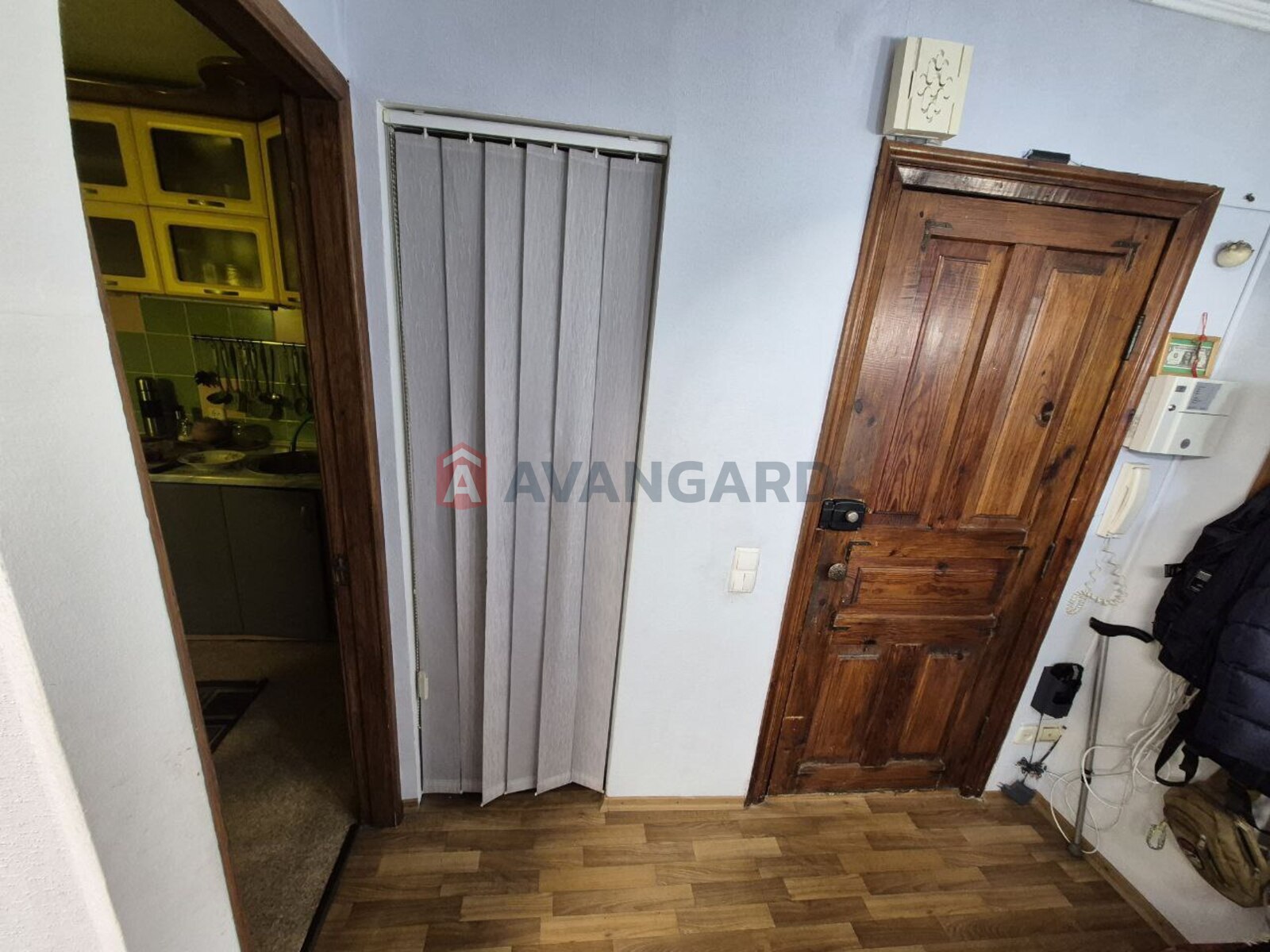 3 ��. ��������, 70/-/7 ��. �., 5/9 ������ ���� 19