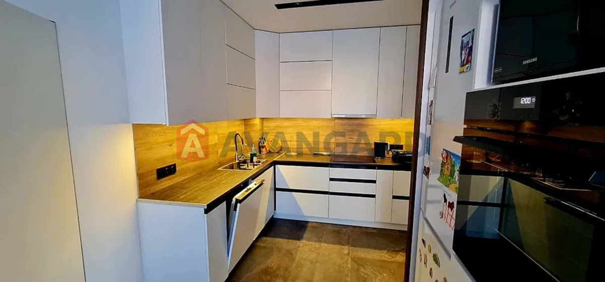 3 ��. ��������, 86/-/15 ��. �., 2/12 ������ ���� 24