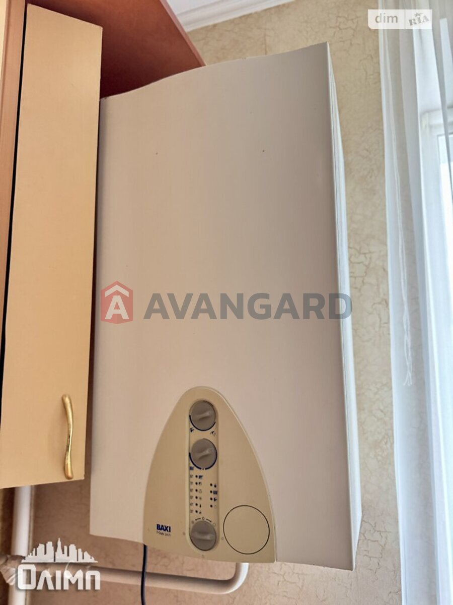 2 ����. ��������, 68/33/11 ��. �., 8/9 ���� ���� 14