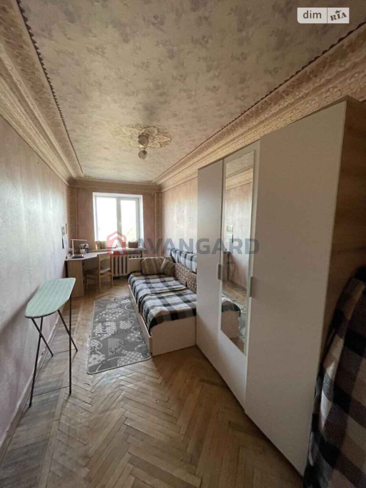 3 ��. ��������, 56/40/5 ��. �., 5/5 ������ ���� 5