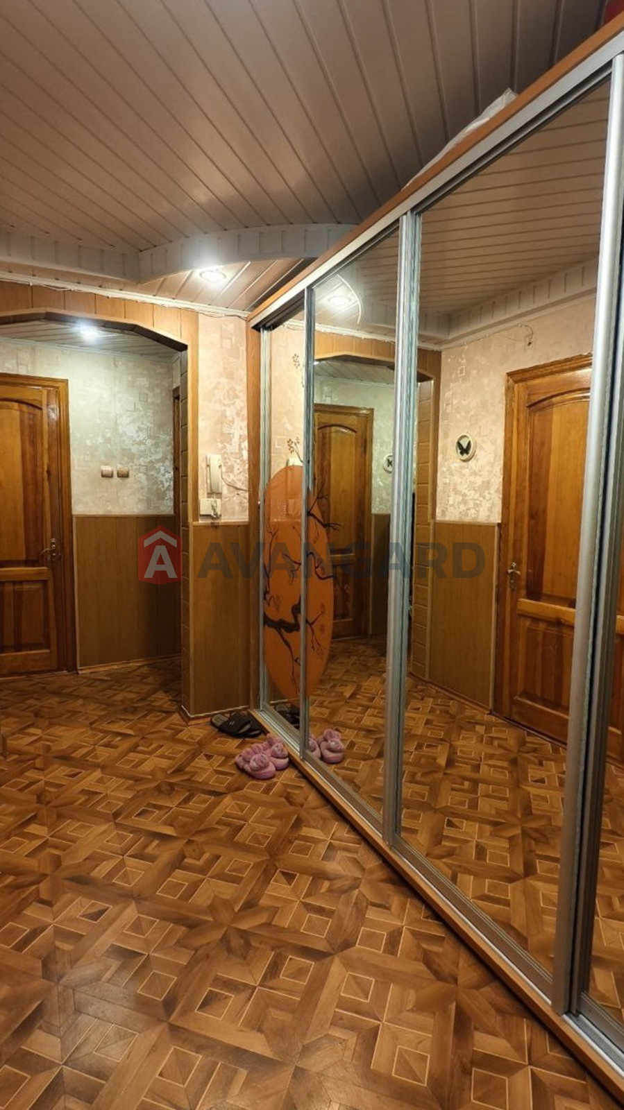 3 ����. ��������, 68/45/7 ��. �., 7/9 ���� ���� 9