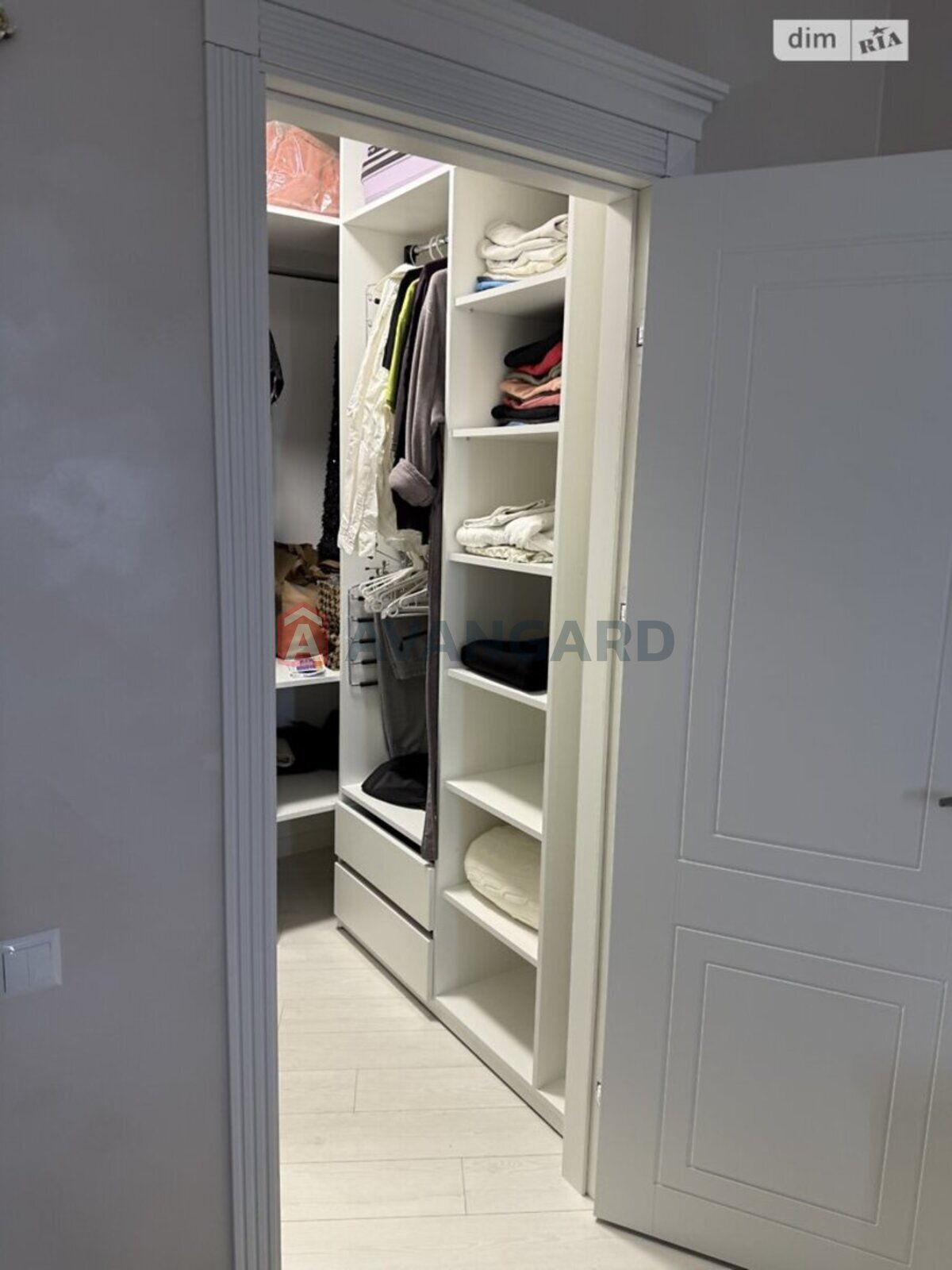 2 . , 70/-/17 . ., 8/9   5