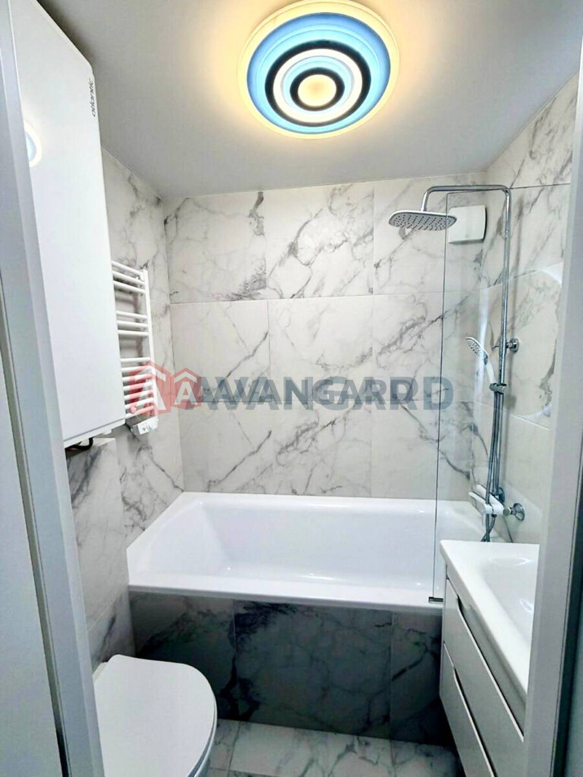 1 ����. ��������, 33/12/15 ��. �., 2/5 ���� ���� 9