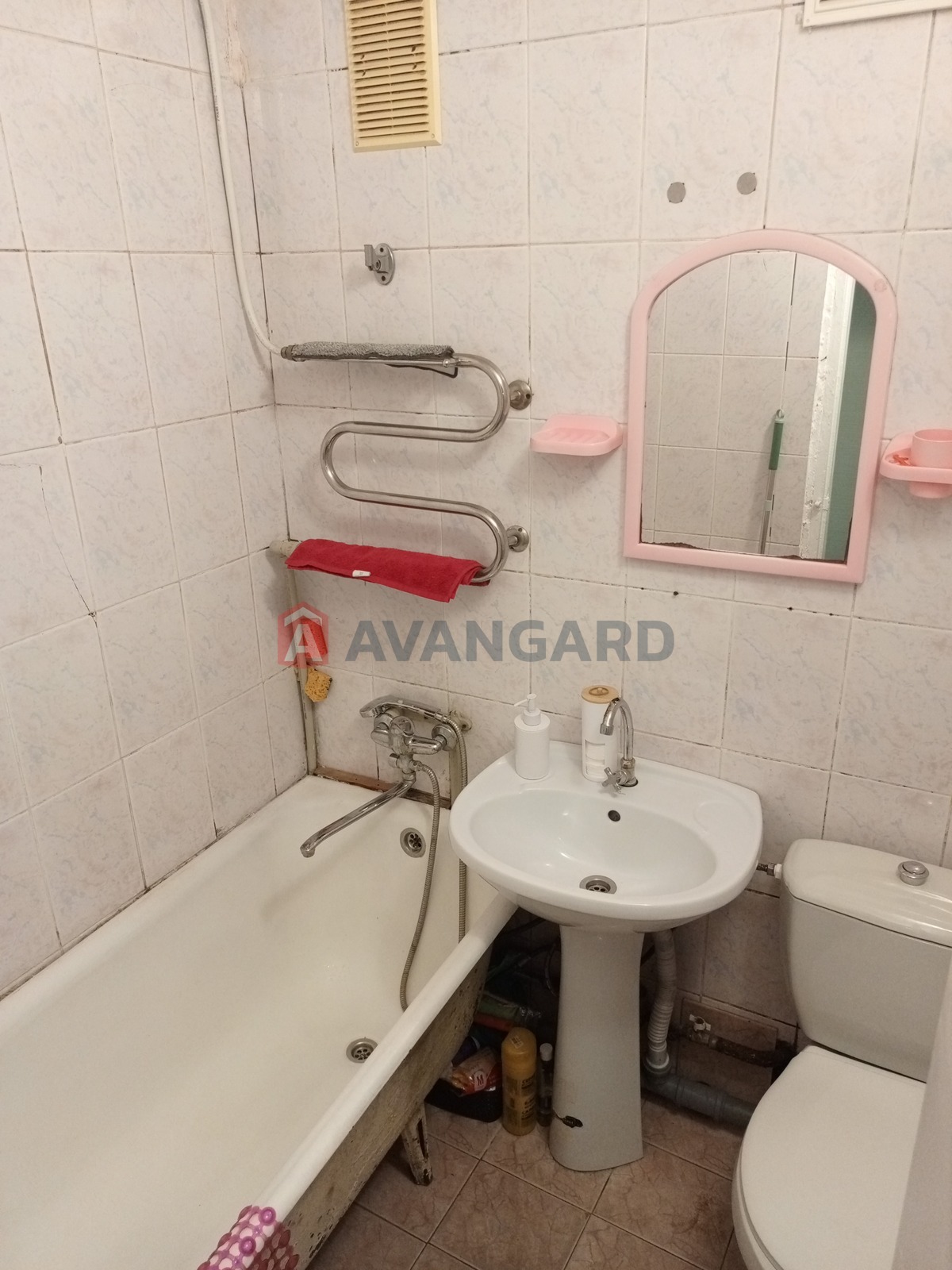 3 ��. ��������, 49,10/34,31/5 ��. �., 3/5 ������ ���� 14