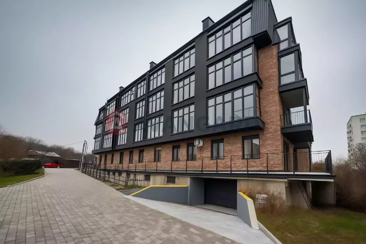 1 ��. ��������, 30/-/- ��. �., 3/5 ������ ���� 9