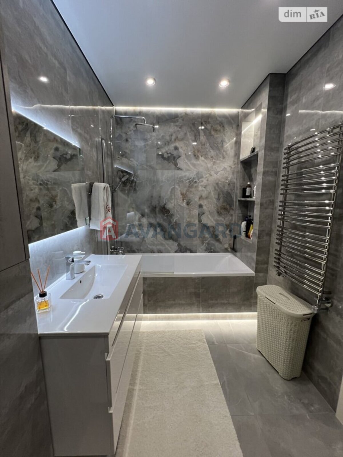 2 ��. ��������, 69/32/23 ��. �., 8/8 ������ ���� 7