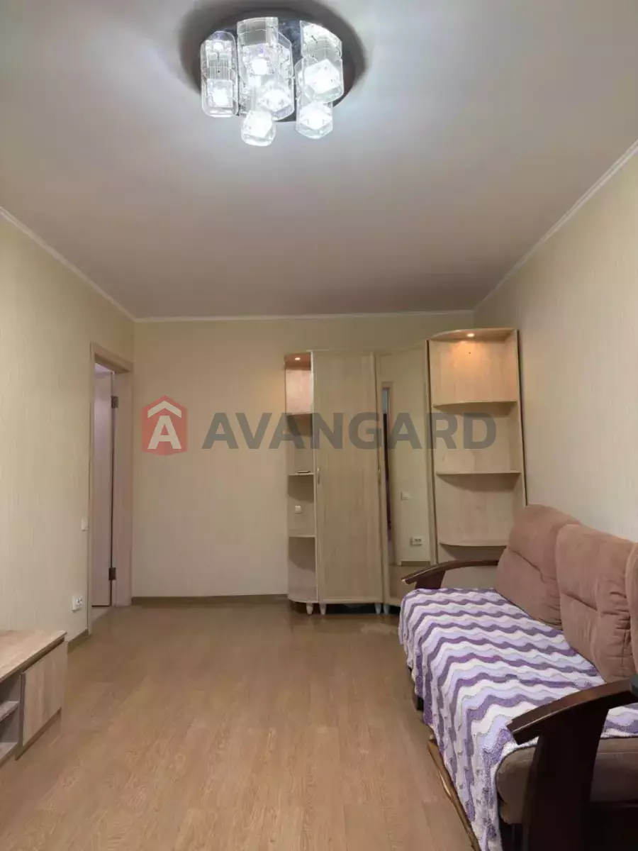 2 ��. ��������, 45/26/6 ��. �., 2/5 ������ ���� 15