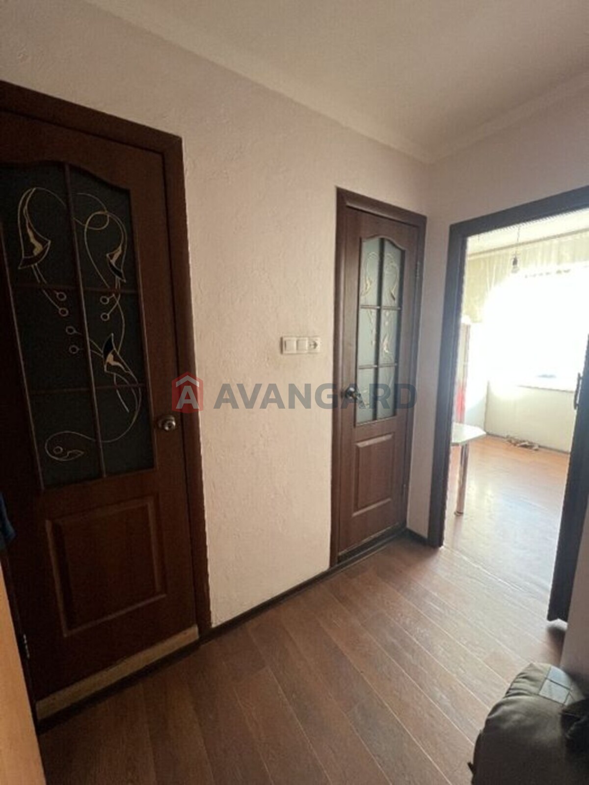 2 ��. ��������, 51/-/8 ��. �., 3/9 ������ ���� 9